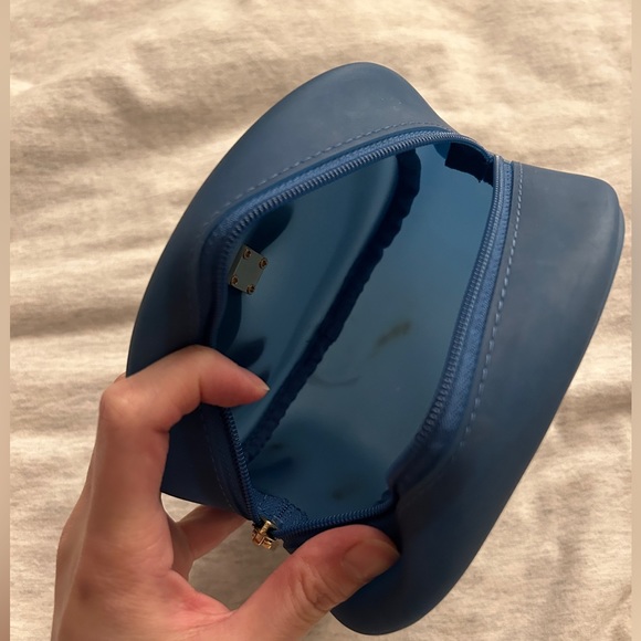 Tory Burch little makeup bag - Picture 7 of 7